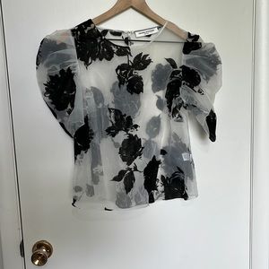 Amanda Uprichard top